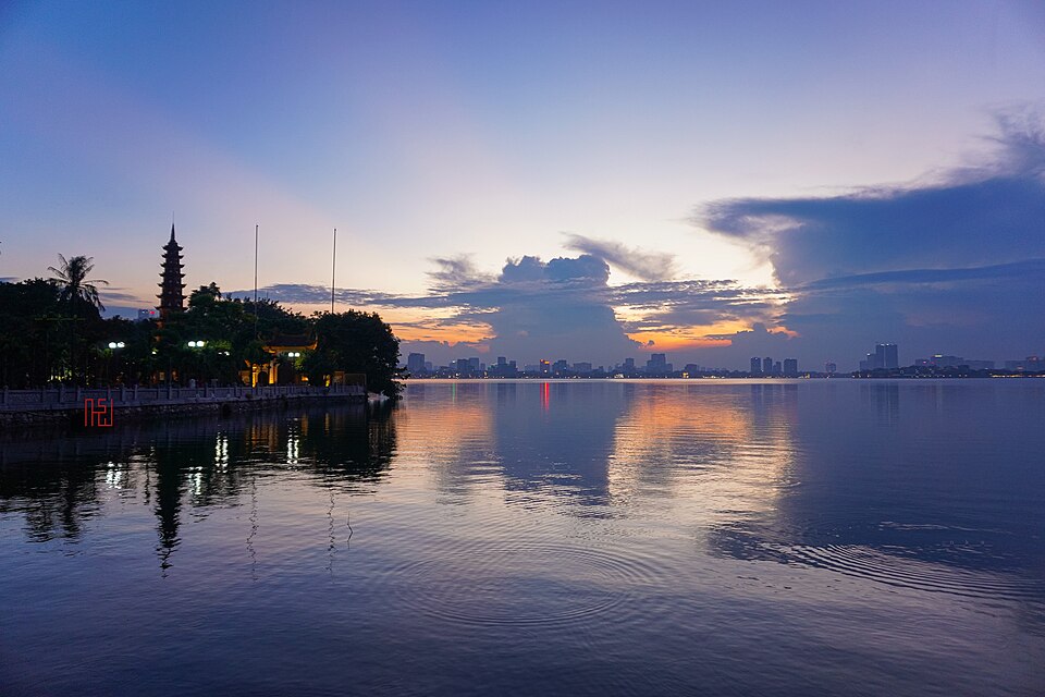 West Lake (Hanoi)