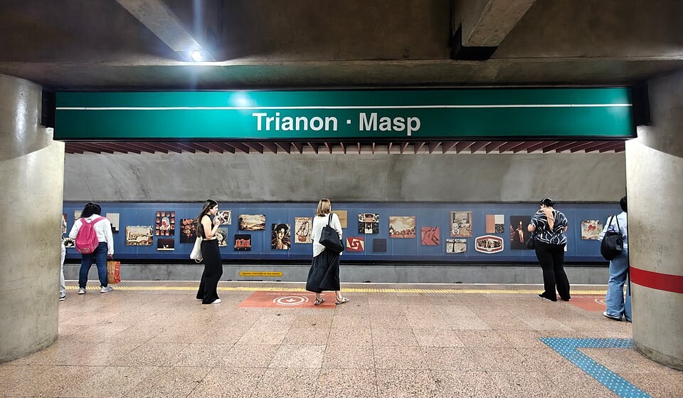 Trianon-Masp (São Paulo Metro)