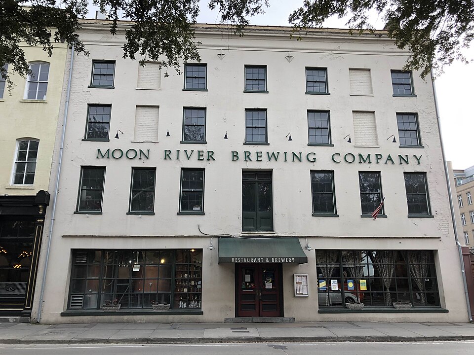 21 West Bay Street